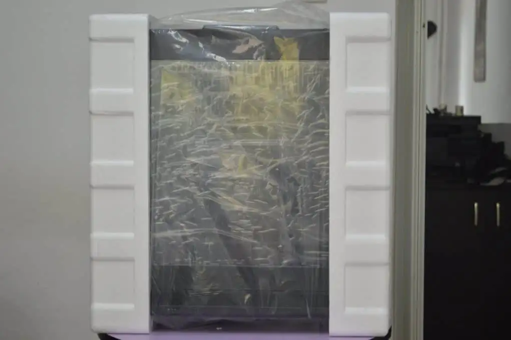 review Carcasa Thermaltake F31 Suppressor