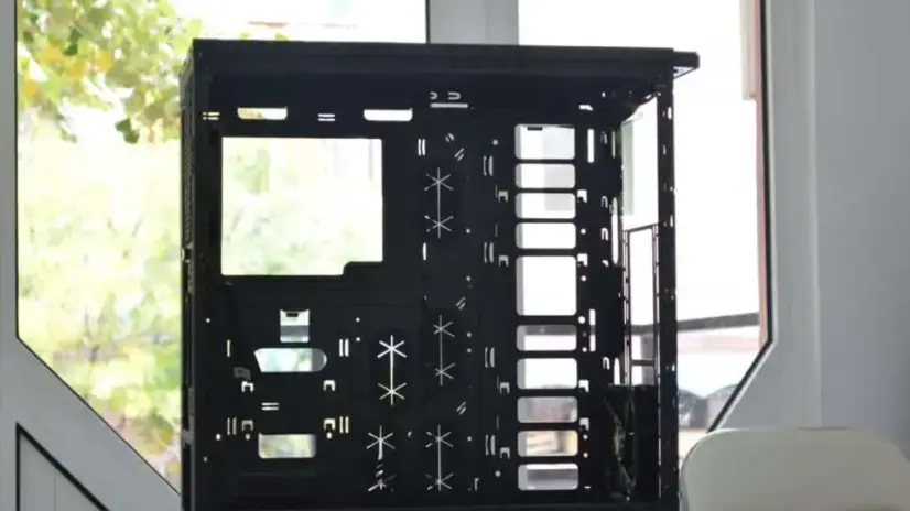 Carcasa Thermaltake F31 Suppressor