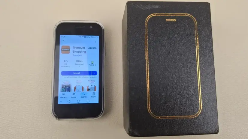 recomandare cel mai mic smartphone, cadou ideal pentru copii